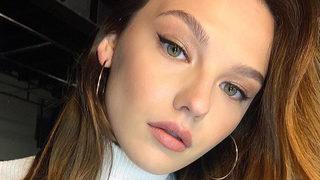 Nilsu Berfin Aktaş göğüs dekolteli pozuyla sınırları zorladı! 'Tanrı kadını yarattı'