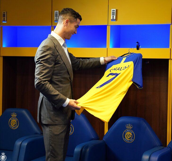 Son dakika: 'Kasıtlı tokat attığı için...' Cristiano Ronaldo daha imzası kurumadan büyük şok yaşadı! Al Nassr'daki ilk maçını kaçıracak... G2