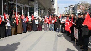Vanlı aileler HDP İl Başkanlığı önündeki eylemlerini sürdürdü