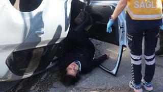 Sürücü adayı otomobille duvara çarpıp takla attı! Eğitmen olay yerinden kaçtı