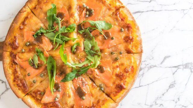 MasterChef tütsülenmiş somon pizza tarifi! Nefis tütsülenmiş somon pizza nasıl yapılır?