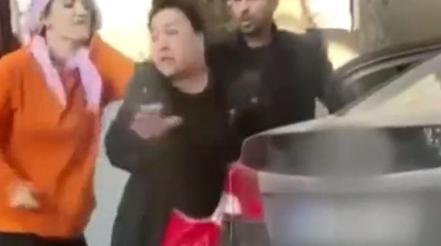 Fuhuş iddiası ortalığı karıştırdı: Komşu kadınlar saç saça baş başa kavga etti!