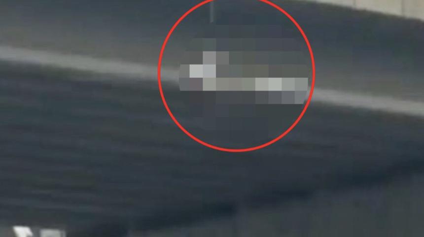 Kan donduran görüntü! Cesedini köprüden sarkıttılar