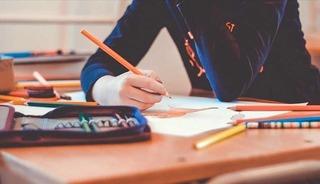 &Ouml;zel okullarda fiyatlar u&ccedil;tu!