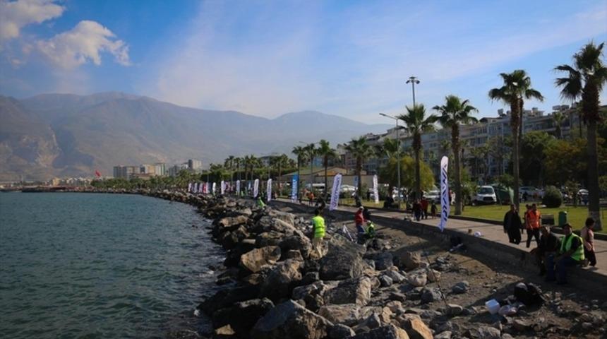 Denizli'de akaryakıt istasyonunda patlama: 1 yaralı