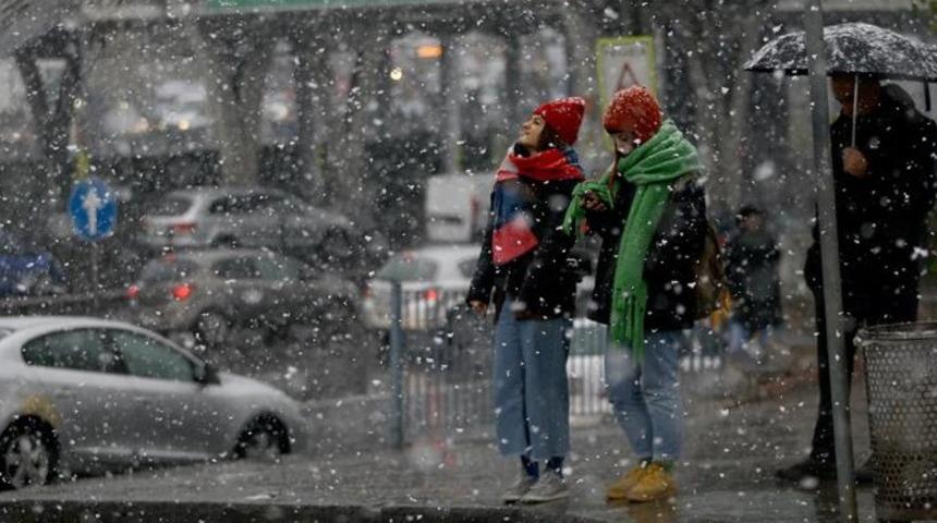 İstanbul'a kar mı geliyor, ne zaman yağacak? Kara kış kapıda!