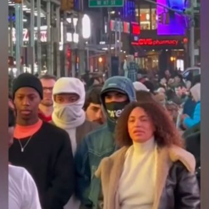 PSG'nin yıldızları Mbappe ve Hakimi kılık değiştirerek New York sokaklarında dolaştı! O anlar sosyal medyada gündem oldu G5