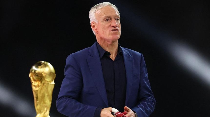 Fransa'da teknik direktör Didier Deschamps'ın sözleşmesi 2026'ya kadar uzatıldı