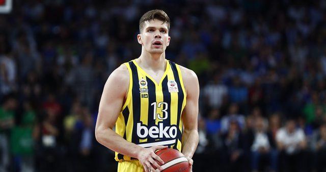 1014f4c5-tarik-biberovic-fenerbahce-efes