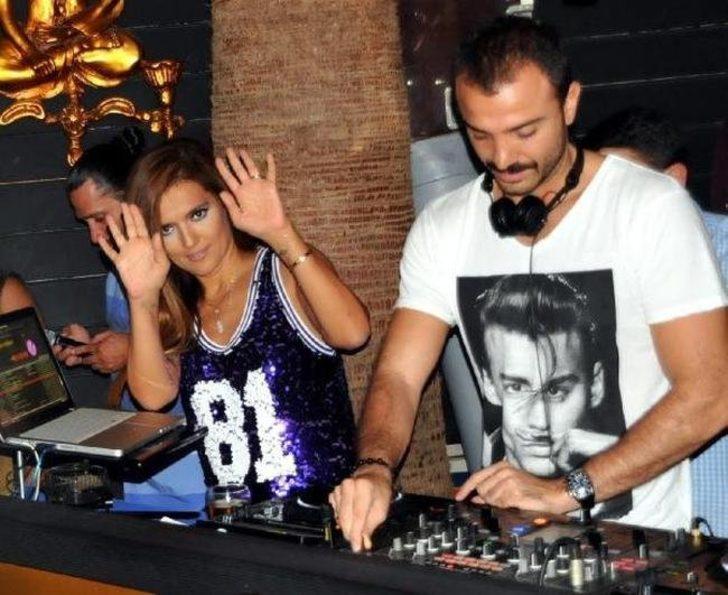 Demet Akalın yılbaşı gecesi eşi Okan Kurt'la sahne alacak G2