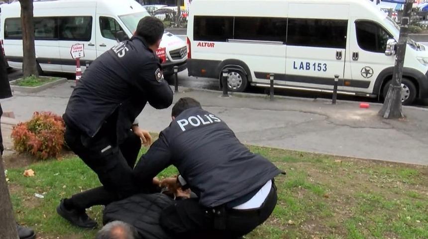 Sokak ortasında çocuğa taciz... Dövüp polise teslim ettiler! 'Bir daha yapmayacağım, erkek sözü'