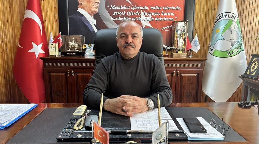 Merdivenlerden düşüp hastaneye kaldırıldı! Belediye Başkanı Yaşar'a ziyareti sırasında saldırı