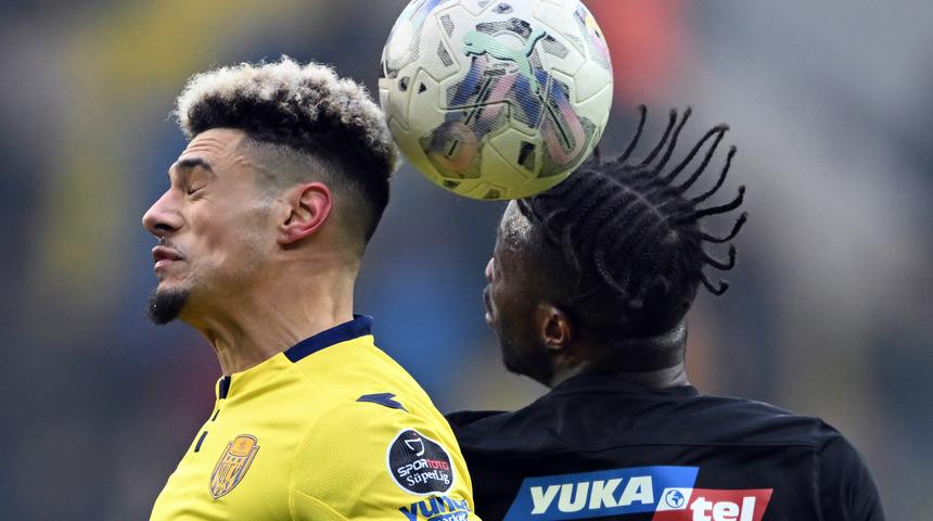 Ankaragücü, Kayserispor karşısında geri döndü! Galibiyeti Emre Kılınç getirdi...