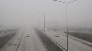 Hatay'da sis nedeniyle görüş mesafesi düştü