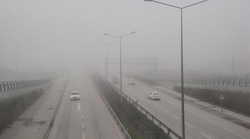 Hatay'da sis nedeniyle görüş mesafesi düştü