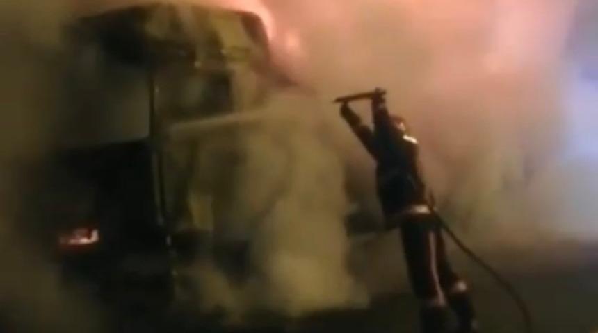 Anadolu Otoyolu’nda tanker alev alev yandı