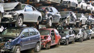 2.1 milyon 'zombi araç' trafikte tehlike saçıyor: 20 yaş üzeri arabası olanlar dikkat! Otomobilde hurda teşviki yeniden gündemde