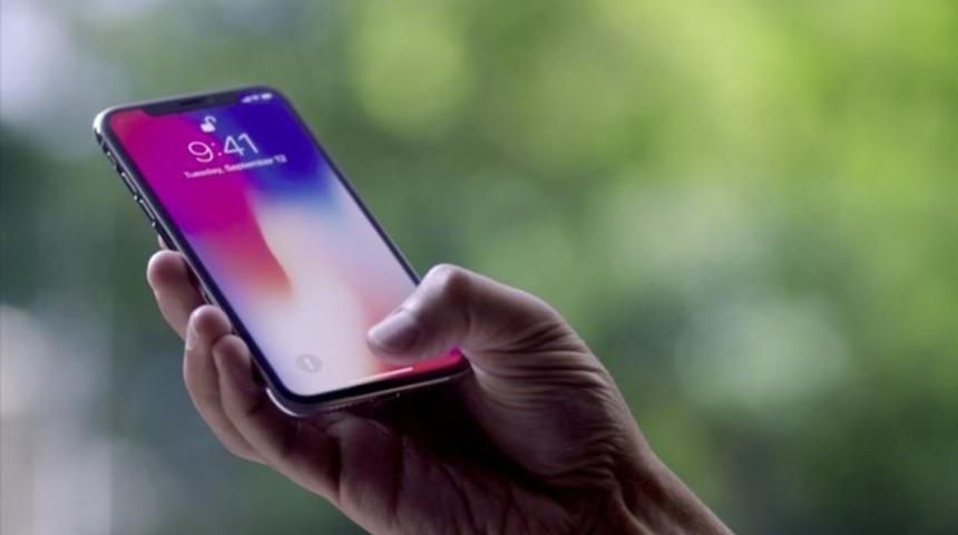 Apple 3 yeni model tanıtacak! Uygun fiyatlı iPhone X geliyor
