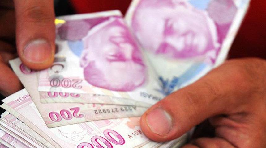 Son dakika: Memur ve emekli maaşlarına yüzde 30 zam teklifi TBMM'de kabul edildi