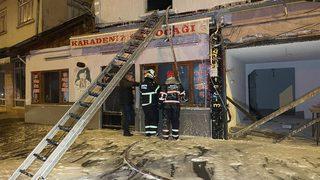 Sakarya'da yangın çıkan ahşap evde hasar oluştu