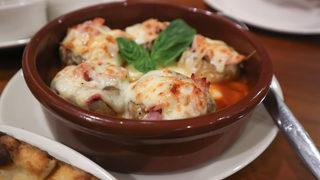 Ana yemek için nefis bir tat: Sebzeli kaşarlı köfte! Zuhal Topal'la Yemekteyiz sebzeli kaşarlı köfte nasıl yapılır, malzemeleri neler?