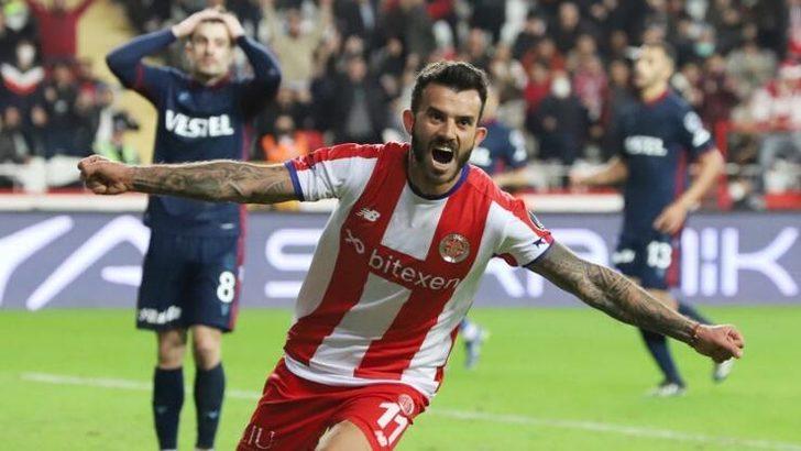 Süper Lig'de transfer savaşları başladı! Antalyaspor Başkanı Aziz Çetin, Galatasaray'ın teklifini resmen açıkladı... "350 bin Euro + Emre Taşdemir" G2