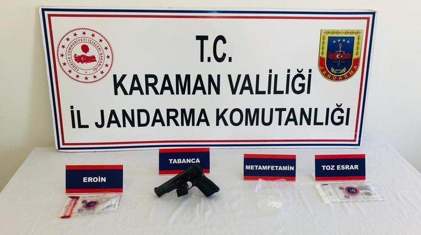 Karaman'da yakalanan 4 uyuşturucu zanlısı tutuklandı