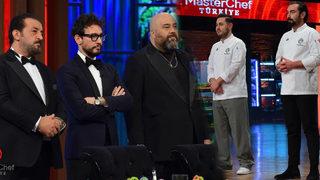 MasterChef şampiyonu kim oldu? Metin mi Kıvanç mı? MasterChef 2022'yi kazanan yarışmacı canlı yayında açıklandı
