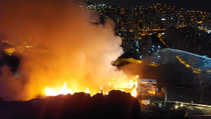 Maltepe'de gece saatlerinde gecekondu yangını! Çok sayıda ekip müdahale etti