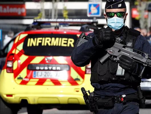 Paris'te silahlı saldırı paniği! Polis ateş açtı