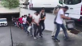 Yasa dışı yolla kazandığı parayla lüks hayat! 'Totobo' örgütü eşlerinin hesaplarını kullanıyormuş... 'Silahları gömün'