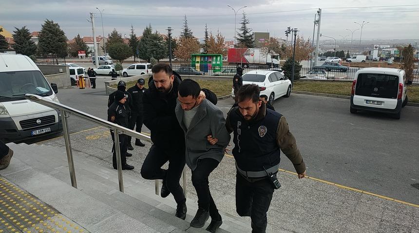 Karaman'da 1 kişiyi öldüren 1 kişiyi de yaralayan zanlı tutuklandı
