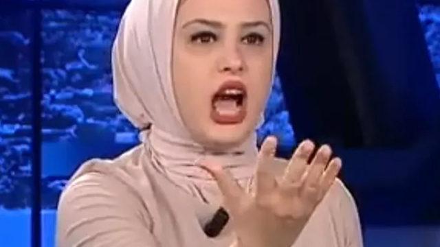 Canlı yayında 'cin çıkarma seansı' yapan Pelin Hürman geri döndü! 'Sabrımı taşıran insanlar var' deyip ücret tarifesini açıkladı