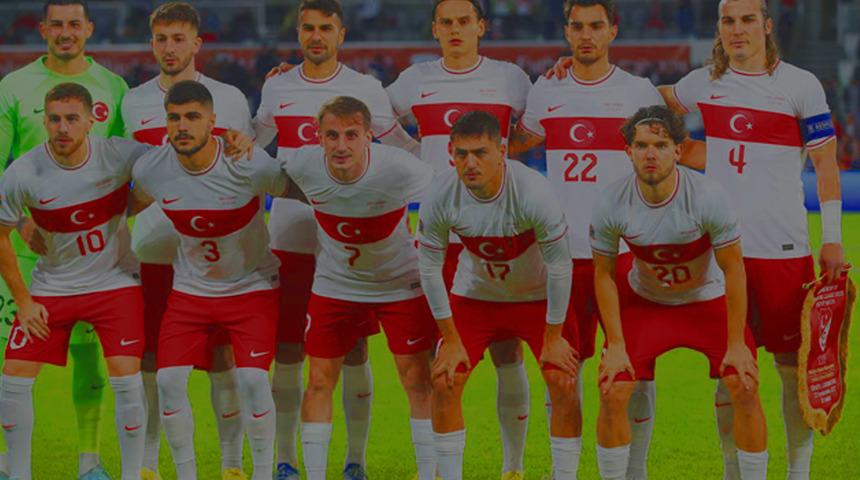 Atletico Madrid, Çağlar Söyüncü'yü renklerine bağladı! Leicester City ile sözleşme yenilemeyen yıldız oyuncu 5 yıllık sözleşme imzaladı