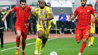 İstanbulspor, Emeka Eze’yi kadrosuna kattı