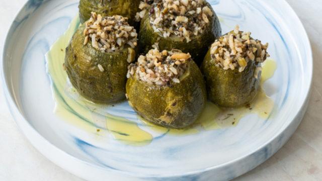 Girit kabağı dolması nasıl yapılır? Zuhal Topal'la Yemekteyiz girit kabağı dolması tarifi ve malzemeleri!