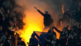 Belçika'da skandal olay! Taraftar kulübü bastı, yönetime transfer listesi verdi