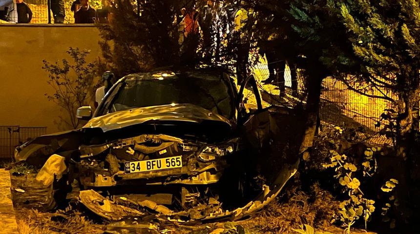 Kocaeli'de 4 aracın karıştığı trafik kazasında 2 kişi yaralandı