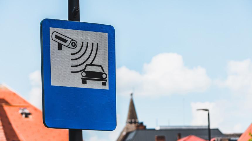 51/5-b trafik cezası nedir, ceza tutarı ne kadar? 51/5-b trafik cezası maddesi ihlal konusu nedir, kimlere uygulanır?