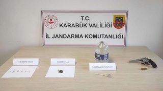 Karabük'te uyuşturucu operasyonlarında 3 şüpheli gözaltına alındı