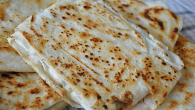 Çayın yanında nefis bir lezzet: Gözleme! Zuhal Topal'la Yemekteyiz gözleme nasıl yapılır, malzemeleri neler?