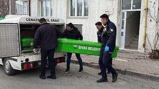 Vücudundaki izler... Evinde ölü bulundu! 7 arkadaşı gözaltına alındı