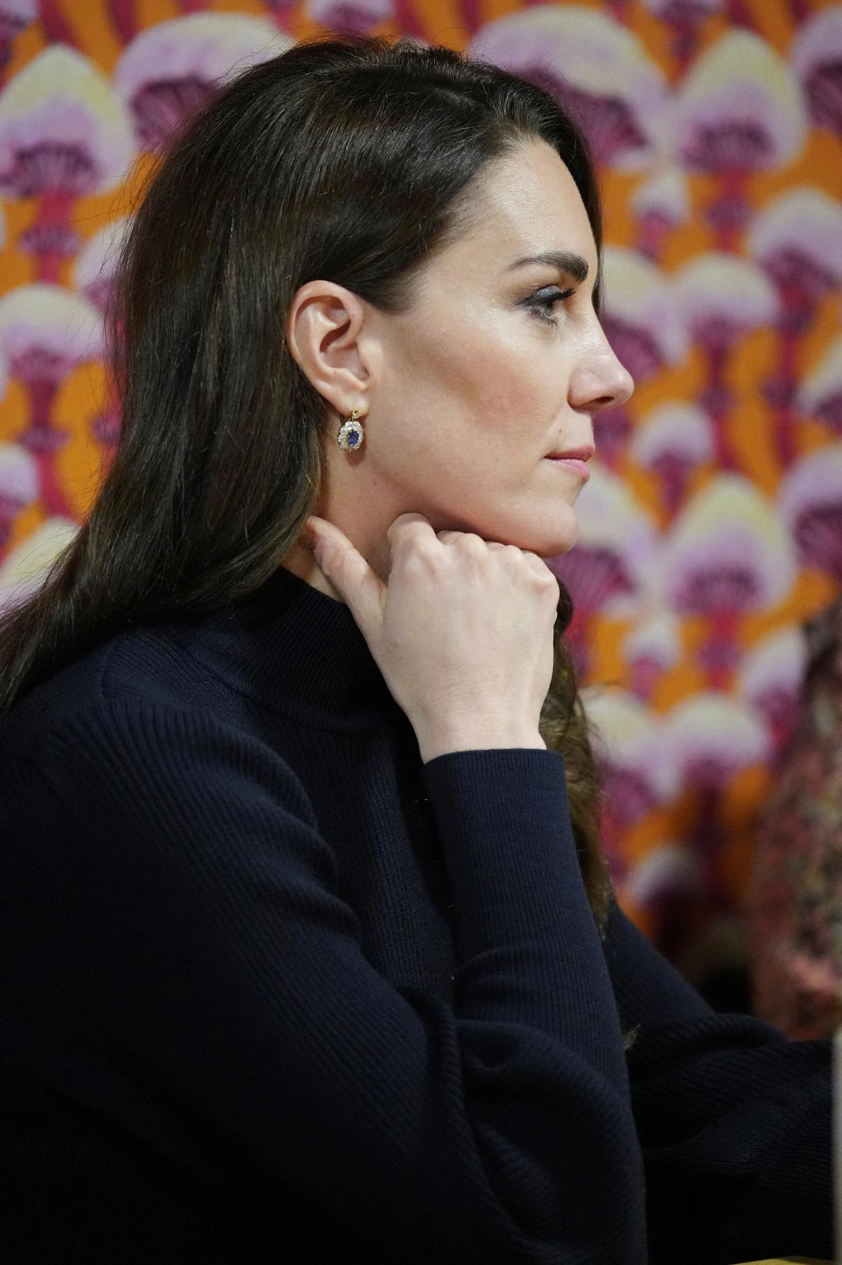 Kate Middleton ın tırnakları neden tartışma konusu oldu? 4