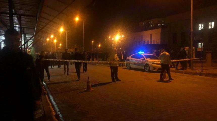 Batman'da feci olay! Taziyeden dönen araca çapraz ateş açıldı... Ölü ve yaralılar var