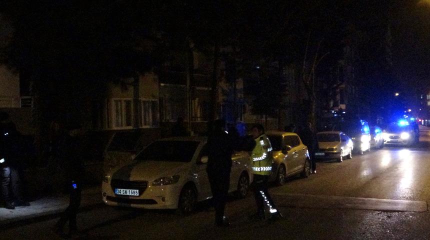 Çorum'da evlere pompalı tüfekle ateş açtılar!