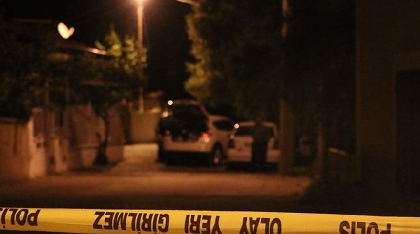 Mersin'de kadın cinayeti! Silah seslerini duyan komşuları ihbar etti