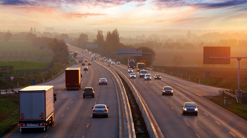 64/1-b-4 trafik cezası nedir, ceza tutarı ne kadar? 64/1-b-4 trafik cezası maddesi ihlal konusu nedir, kimlere uygulanır?