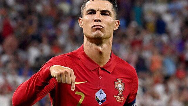 Cristiano Ronaldo'nun baldızı güzelliğiyle mest etti! Çıplak pozları olay