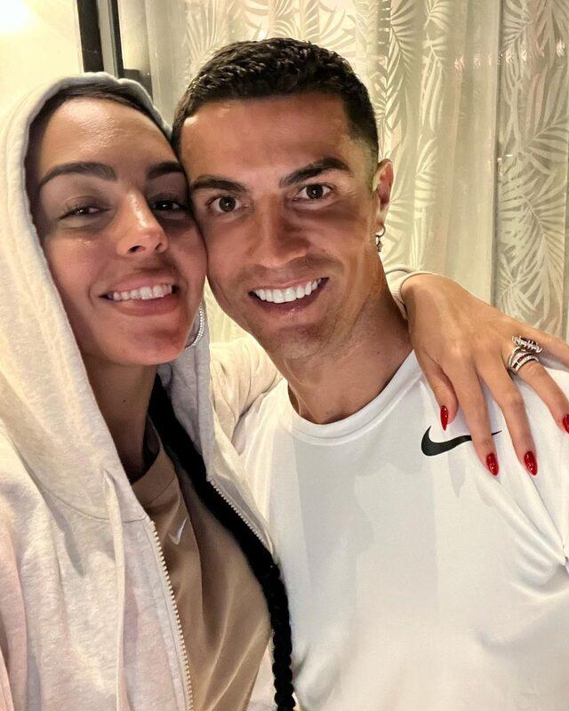 Cristiano Ronaldo'nun baldızı İvana Rodriguez güzelliğiyle mest etti! Çıplak pozlarına yorum yağdı
