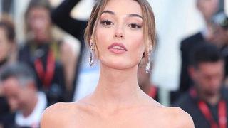 Dilan Çiçek Deniz sırt dekolteli pozuyla büyüledi! Ünlü isimler beğeni yağdırdı